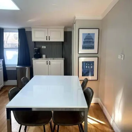 Cozy Studio Near Capitol -Walk To Dining & Sights! Washington Exterior photo