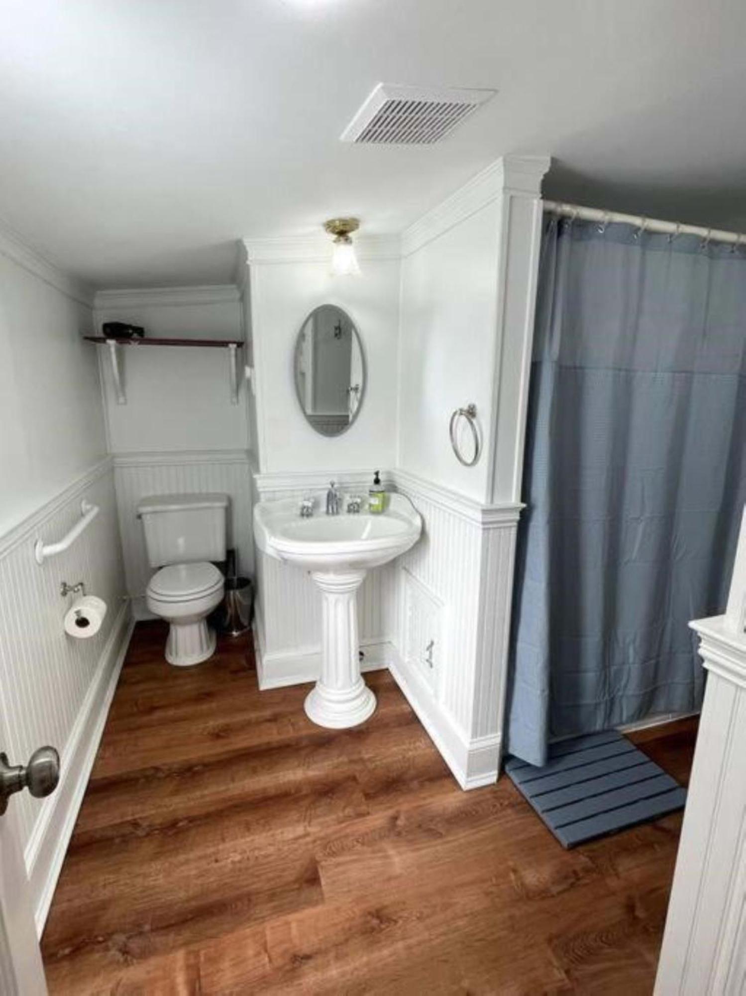 Cozy Near Capitol -walk To Dining & Sights! *