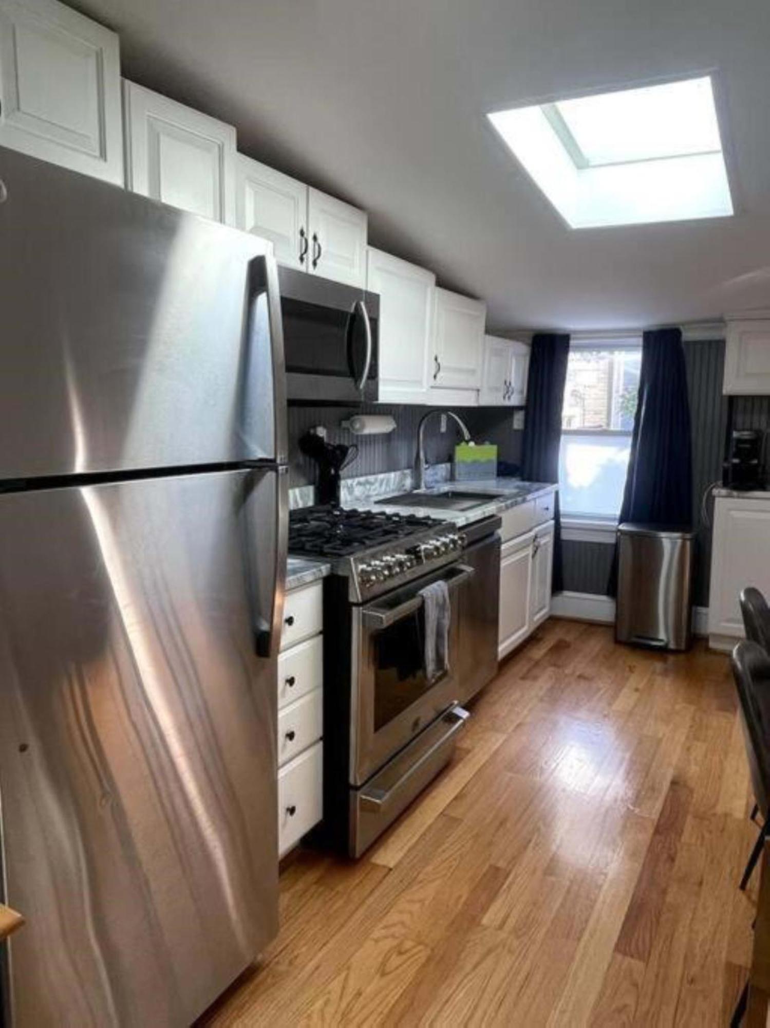 Cozy Near Capitol -walk To Dining & Sights! Apartment *